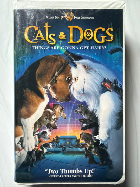 Cats & Dogs (VHS)