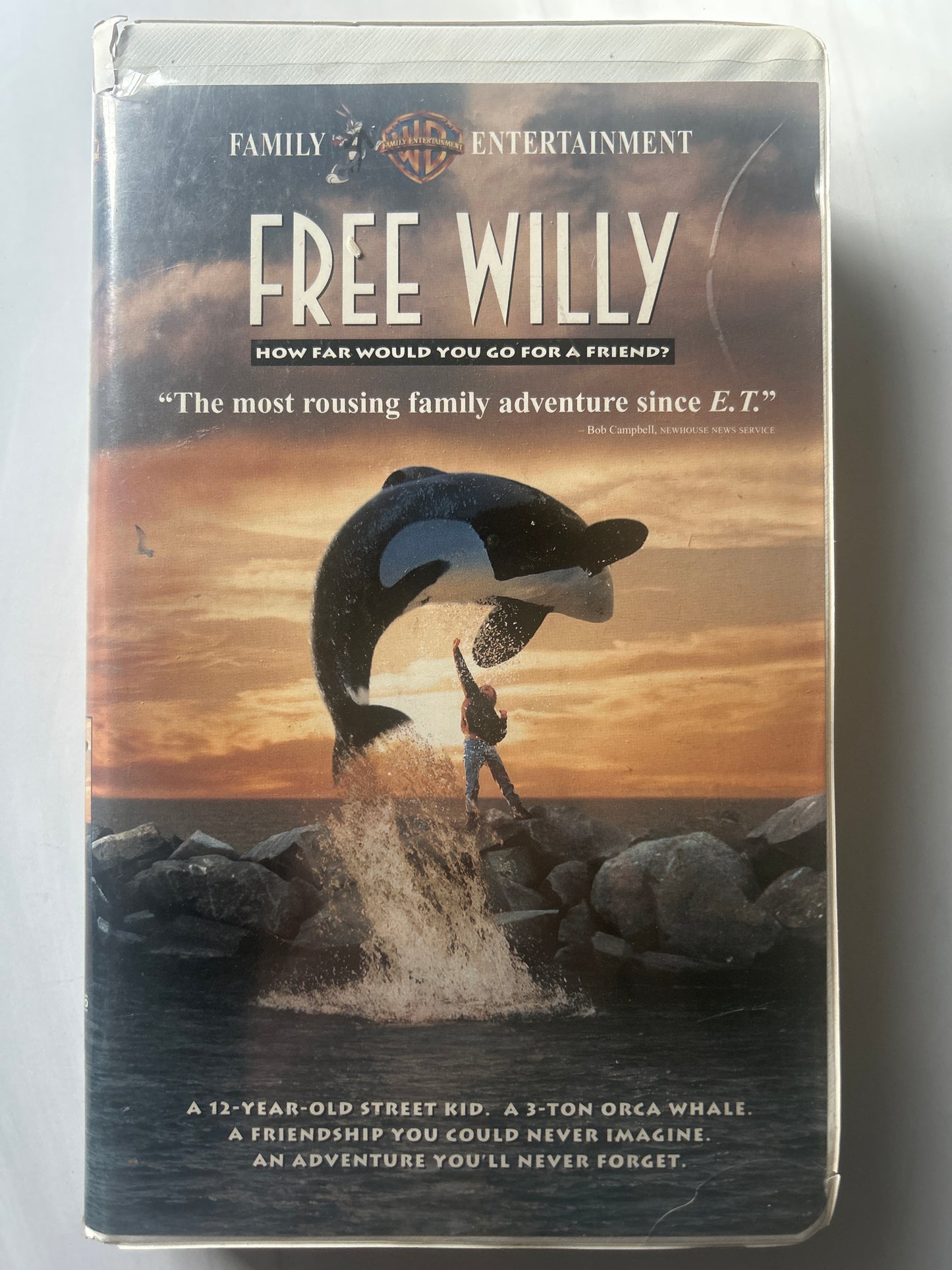 Free Willy (VHS)